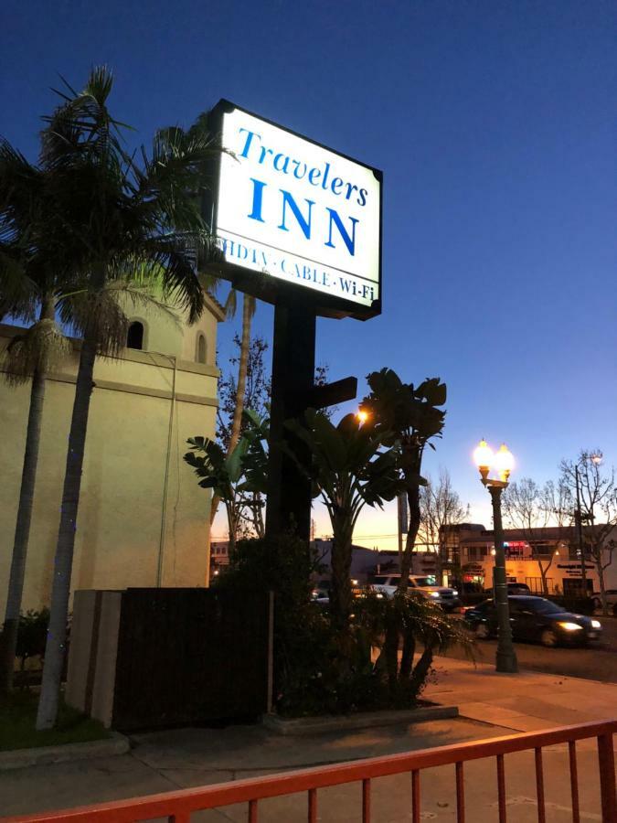 Travelers Inn Lax/론달 외부 사진